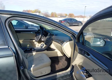 2015 Ford Fusion Se z USA, uszkodzony, nr VIN 3FA6P0HD8FR248539